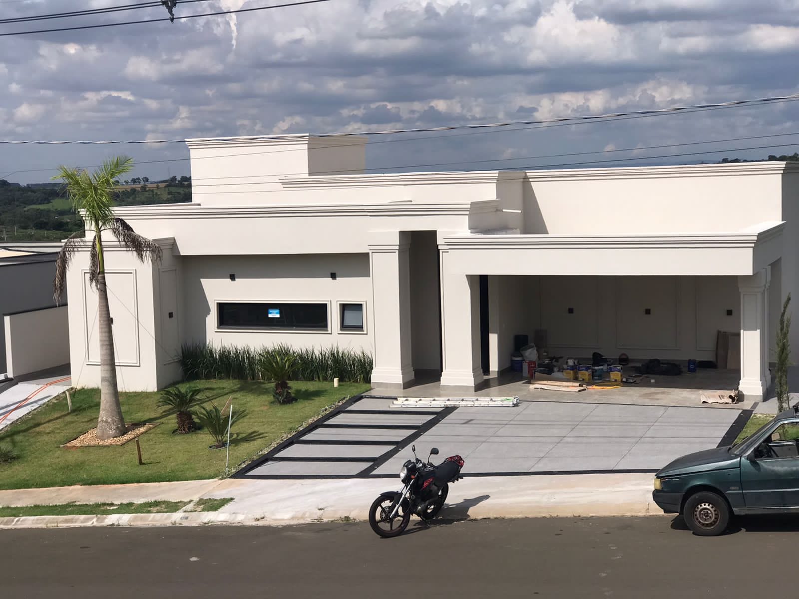 Pintura de quadras esportivas e áreas externas